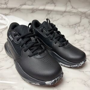 Kids Under Armour Lockdown 7 Sneakers US Size 3Y